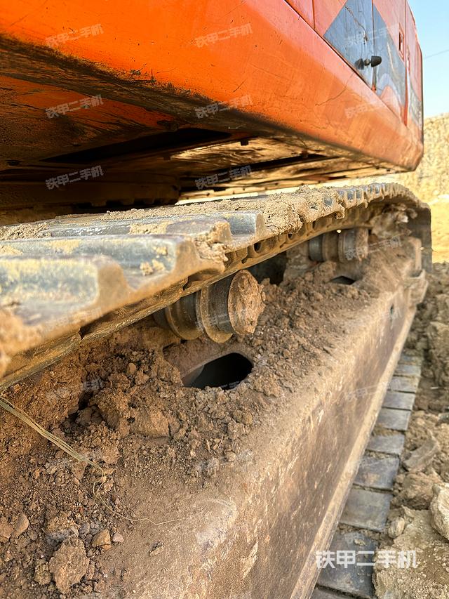 单侧履带整体（整机外观）