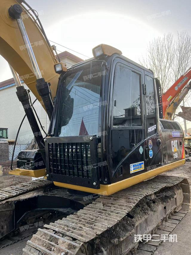 驾驶室整体（整机外观）