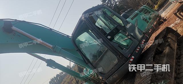 驾驶室整体（整机外观）