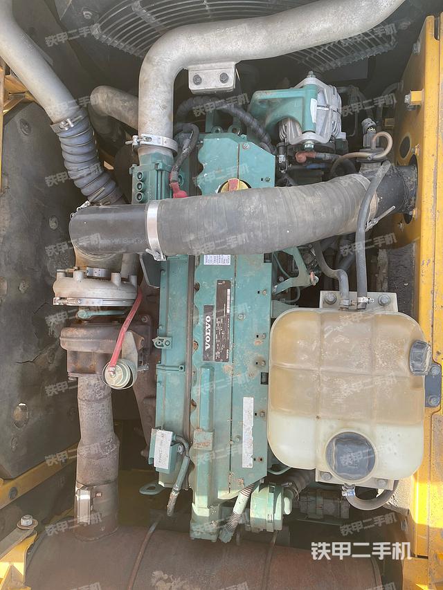 发动机整体俯视（整机外观）