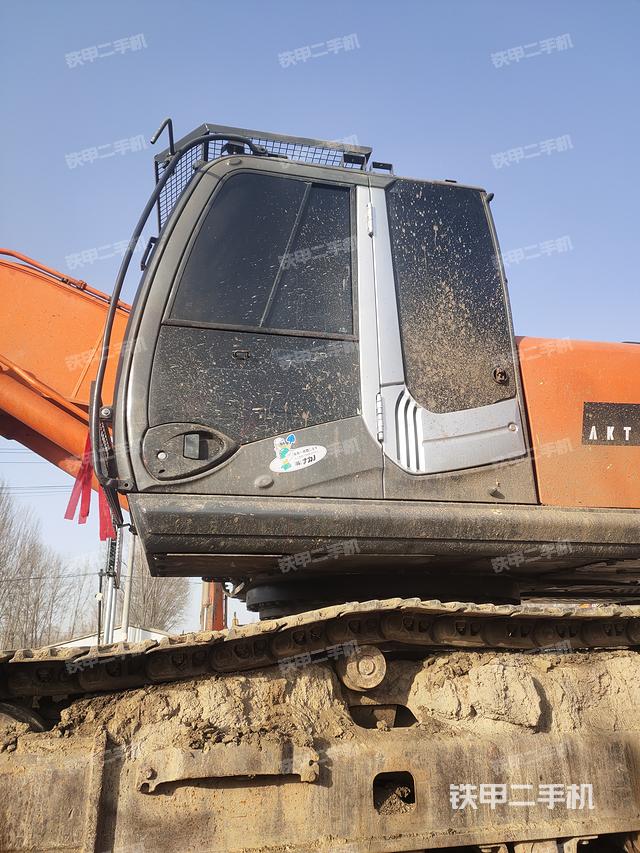 驾驶室整体（整机外观）