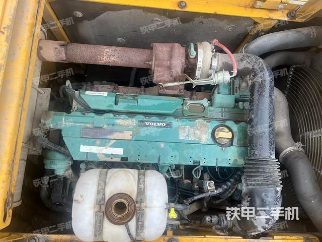 发动机整体俯视（整机外观）