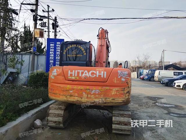 驾驶室顶部（整机外观）