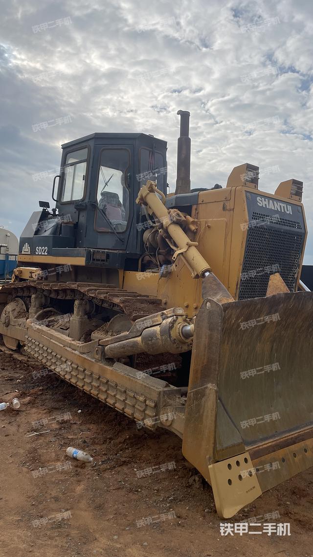 整机右后45°（设备外观及核心部件）