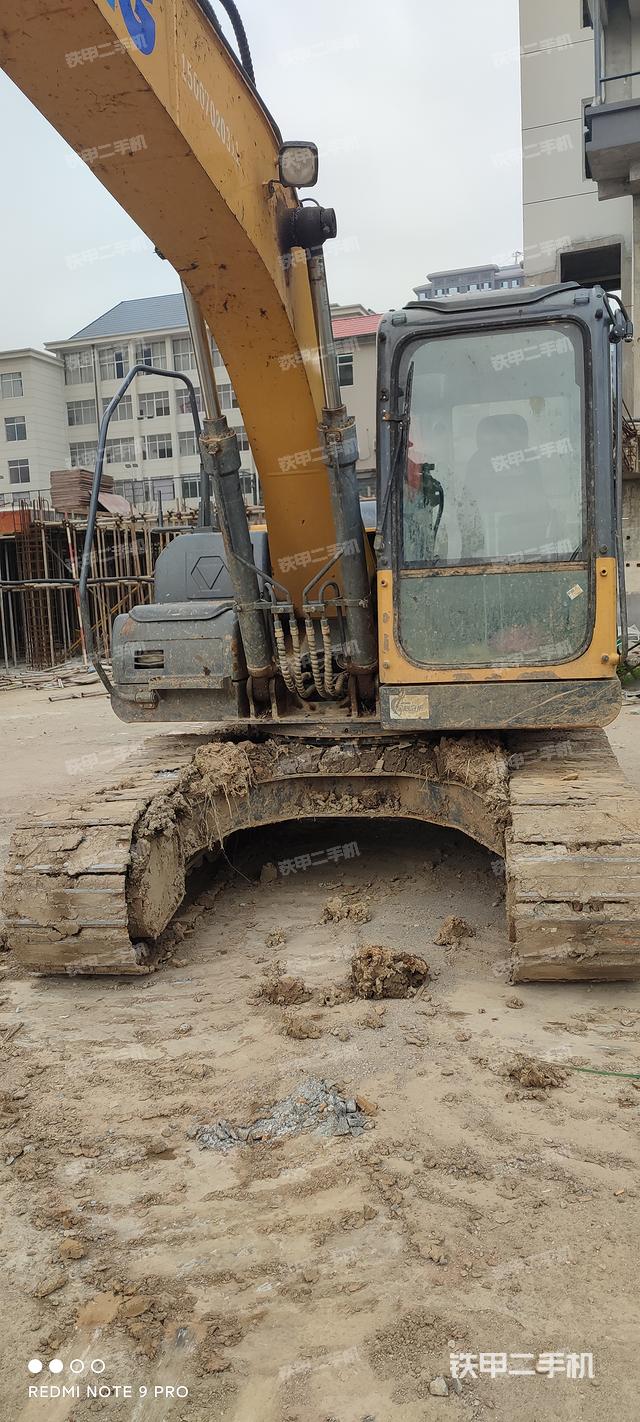 驾驶室整体（整机外观）