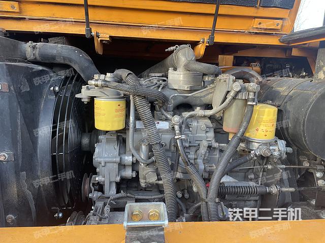 发动机整体俯视（整机外观）