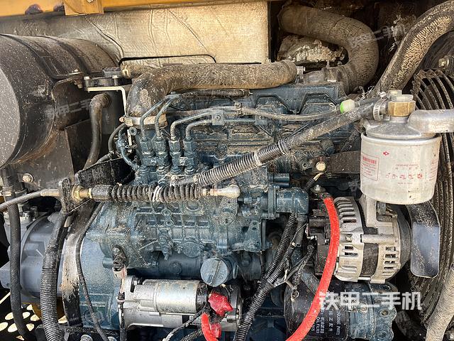 发动机整体俯视（整机外观）