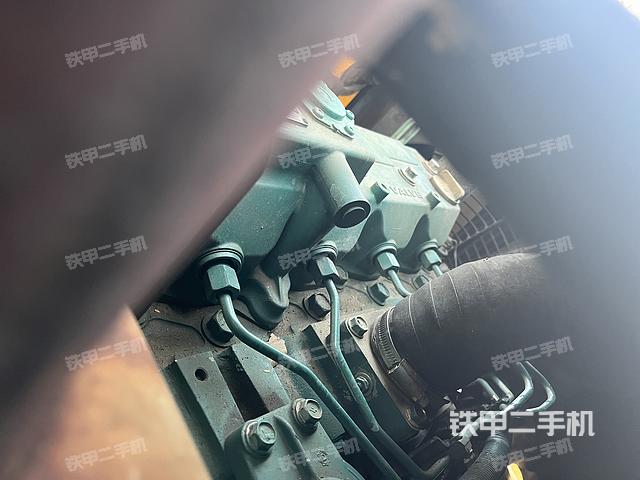 发动机整体俯视（整机外观）