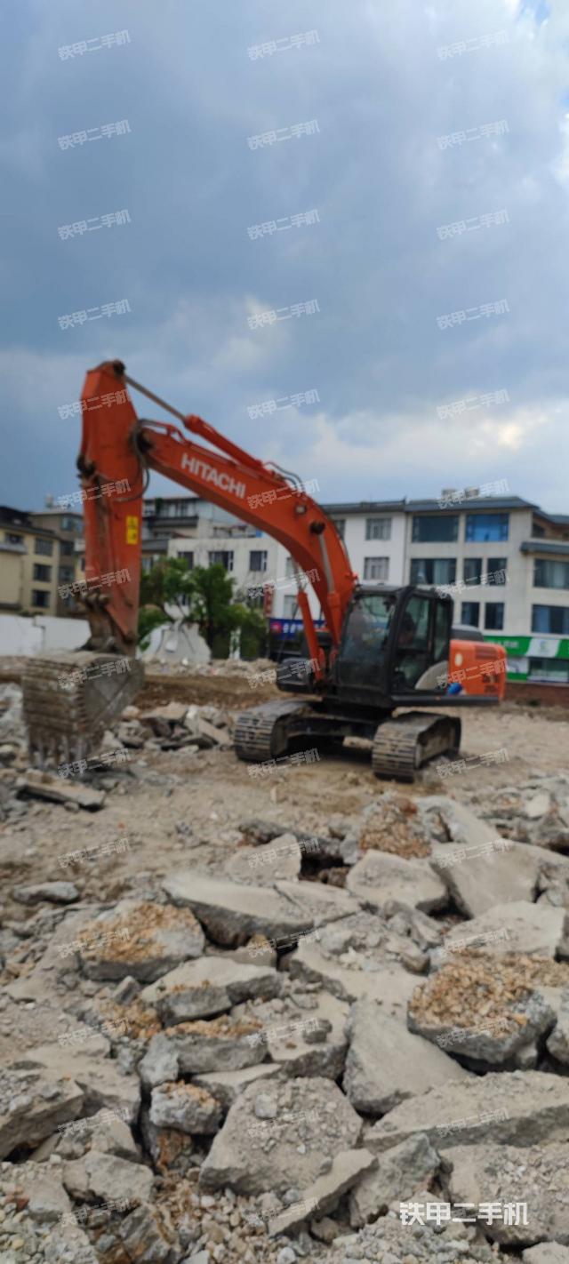 驾驶室整体（整机外观）