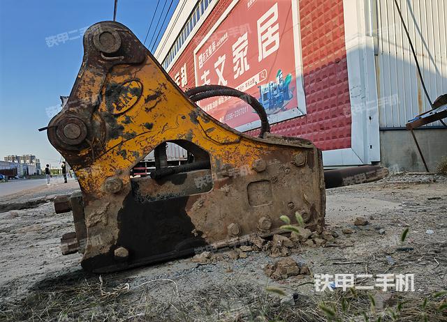 整机左侧（设备外观及核心部件）