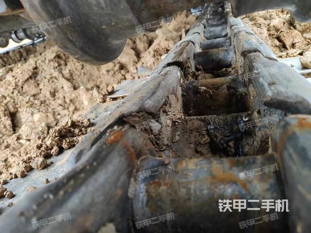 单侧履带整体（整机外观）