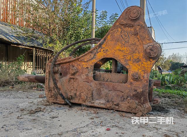 整机右后45°（设备外观及核心部件）