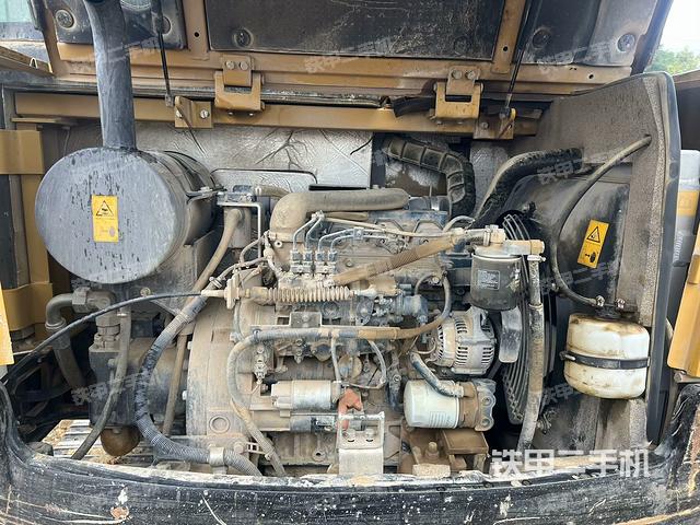 发动机整体俯视（整机外观）