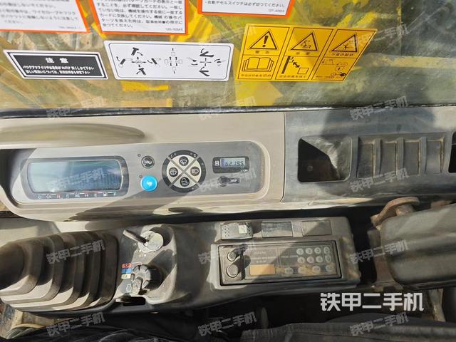 座椅右侧控制台/钥匙门/油门/含右手柄（驾驶室部分）