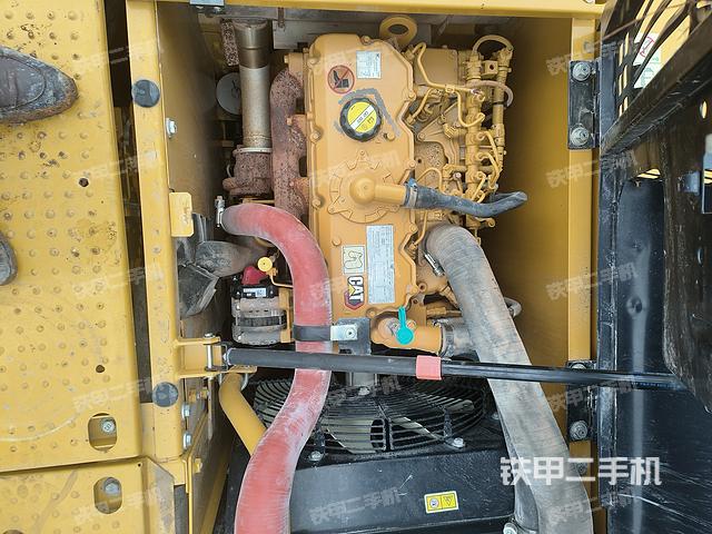 发动机整体俯视（整机外观）