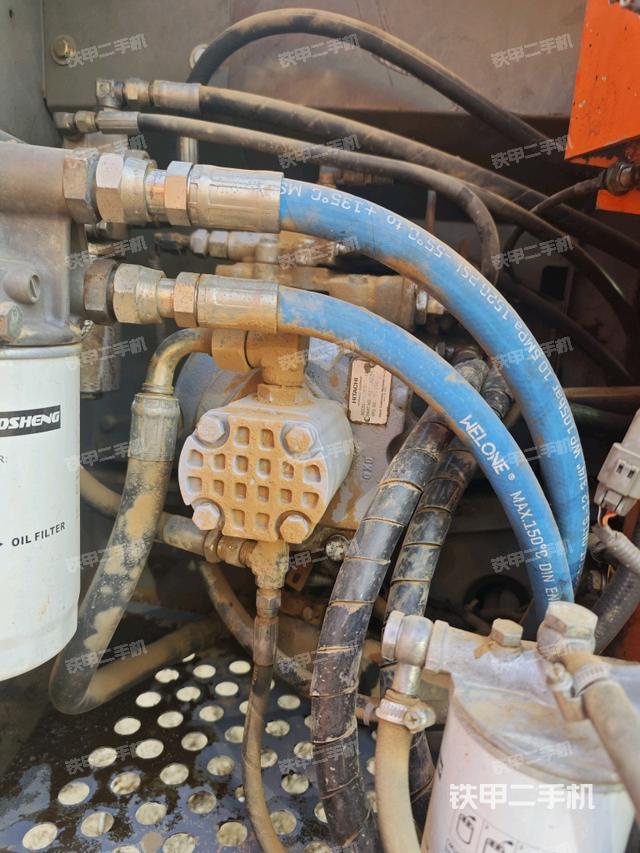 液压泵斜45 左（大件舱室）