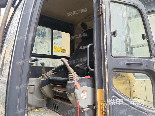 驾驶室整体（整机外观）