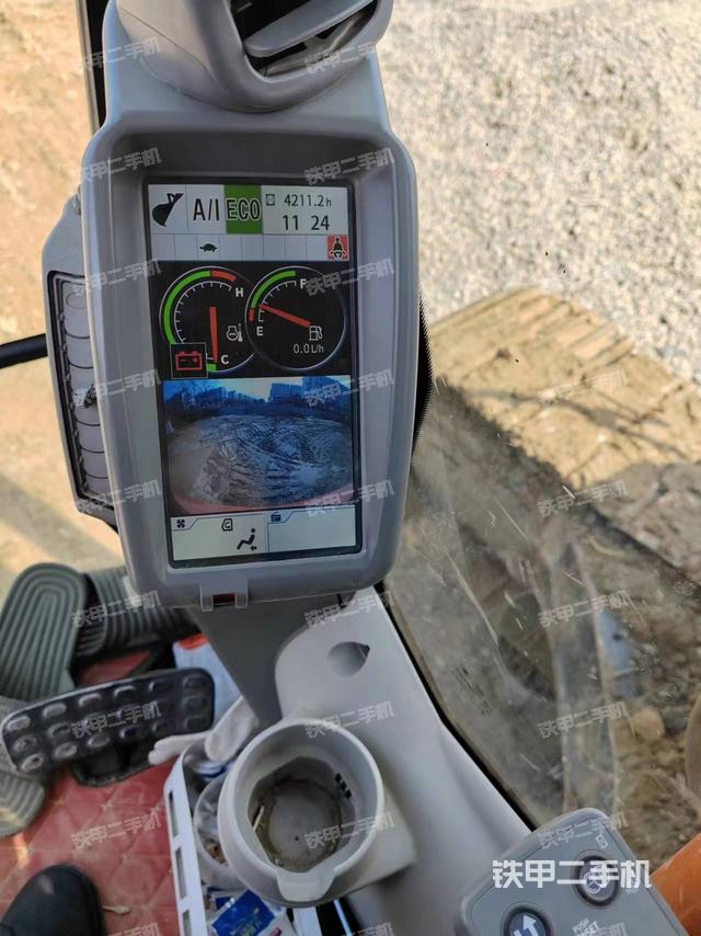 驾驶室整体（整机外观）