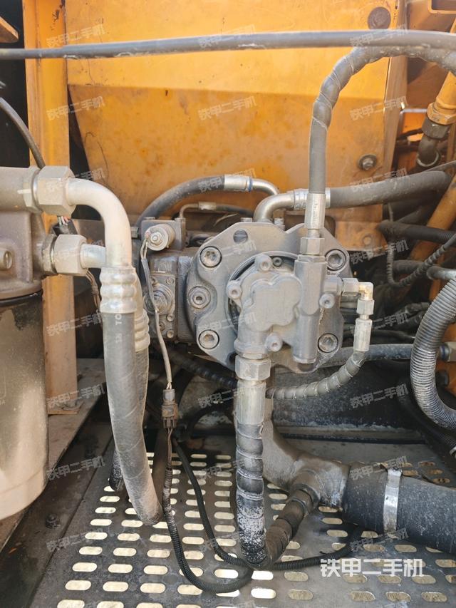 液压泵室（大件舱室）