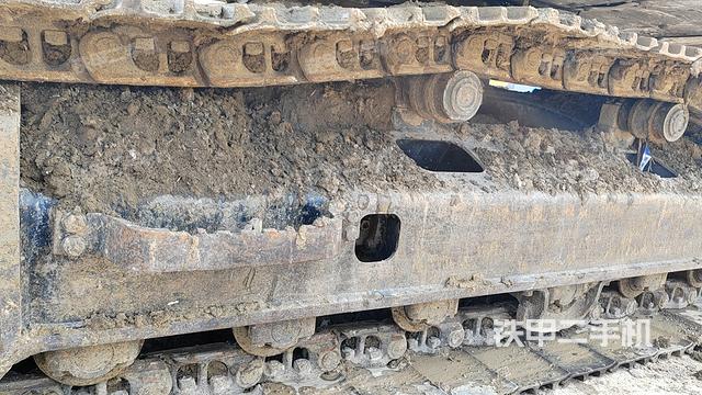 单侧履带整体（整机外观）