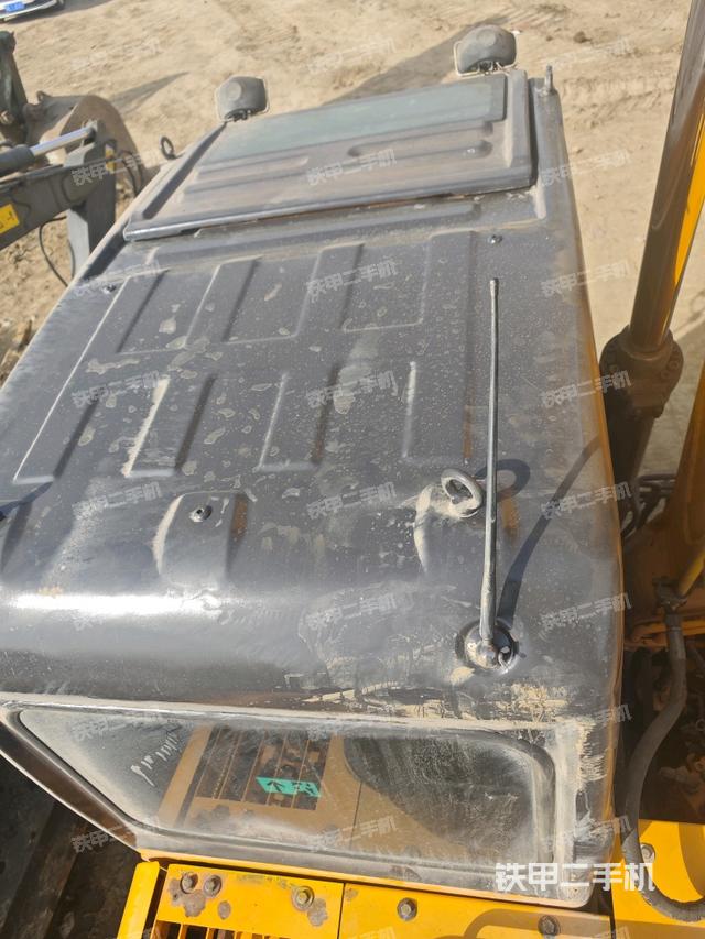 驾驶室顶部俯视（上车部件）