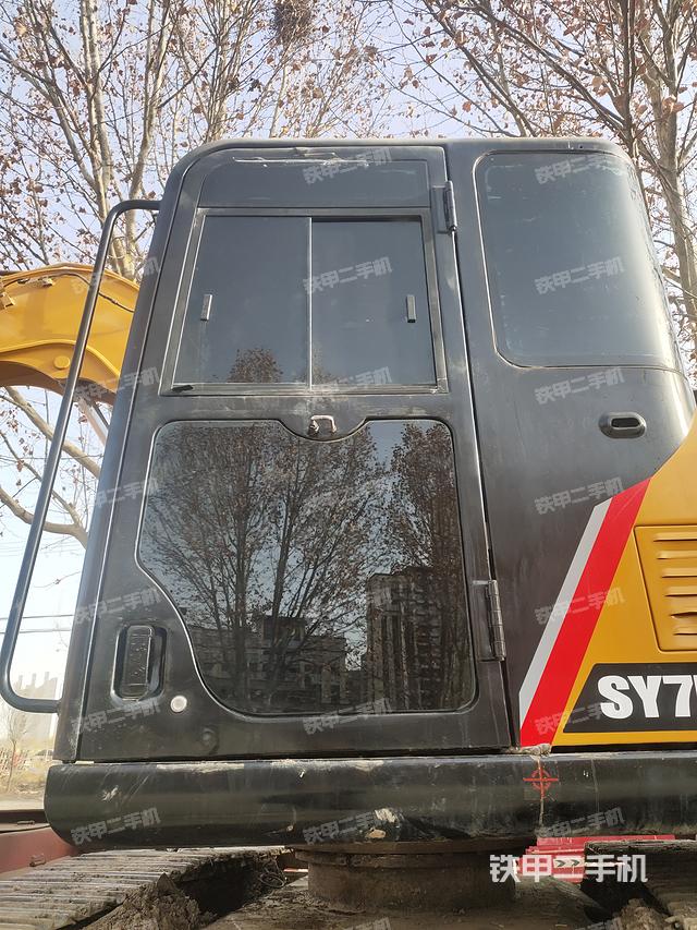 驾驶室整体（整机外观）