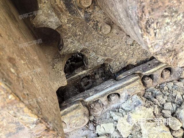 单侧履带整体（整机外观）