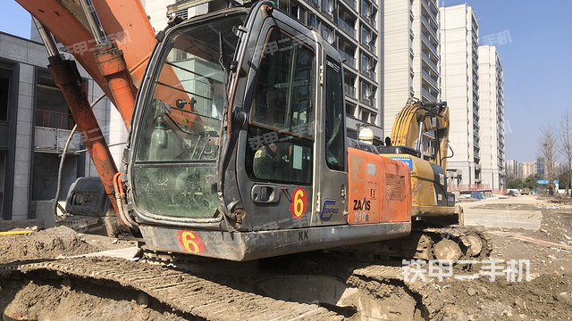 驾驶室整体（整机外观）