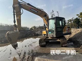 上海雷沃重工FR130E2-H挖掘机实拍图片