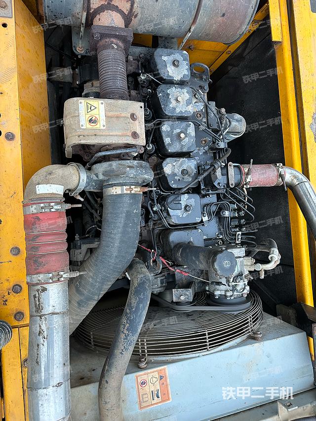 发动机整体俯视（整机外观）