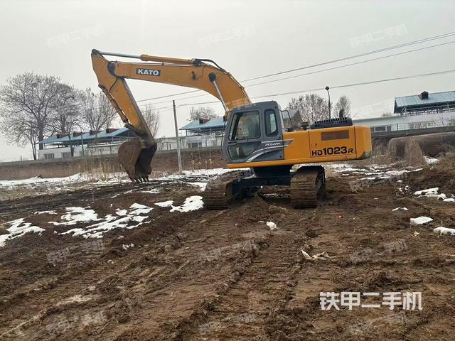 加藤HD1023R挖掘机