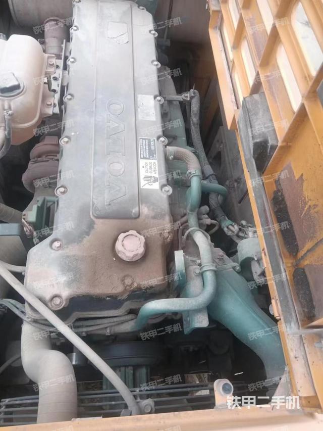 發(fā)動機整體俯視（整機外觀）