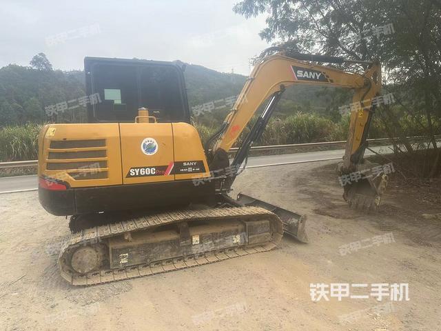 单侧履带整体（整机外观）