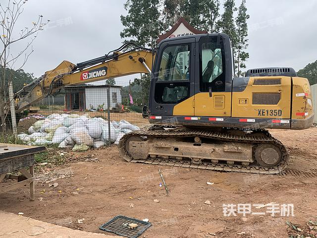 徐工XE135D挖掘机
