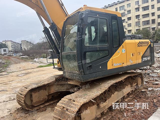 驾驶室整体（整机外观）