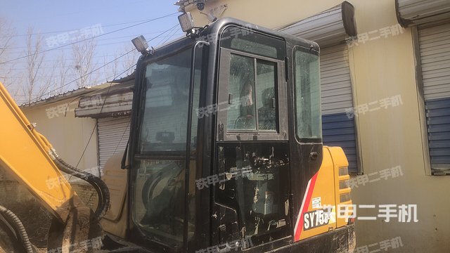 驾驶室整体（整机外观）