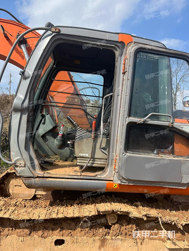 驾驶室整体（整机外观）