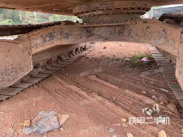 单侧履带整体（整机外观）