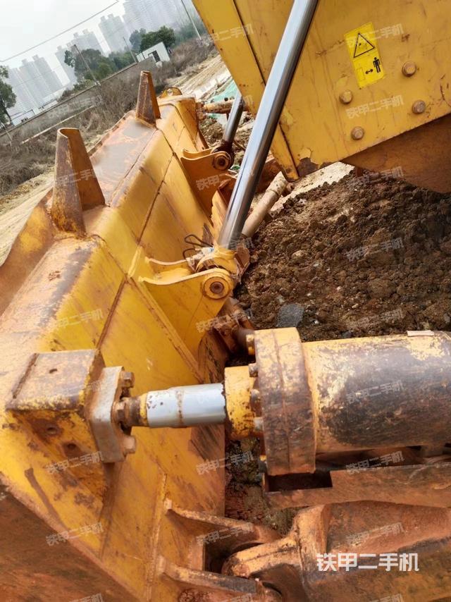 驾驶室操作台（设备外观及核心部件）