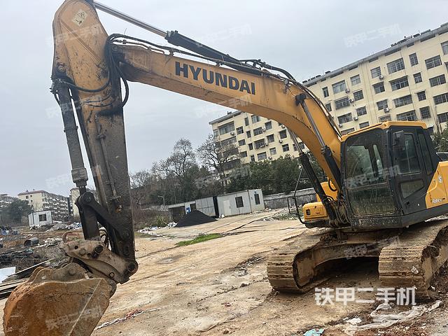 现代R215VS挖掘机