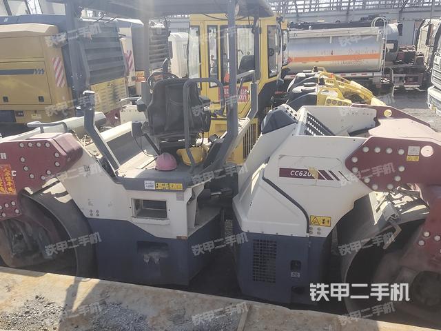 整机左侧（设备外观及核心部件）