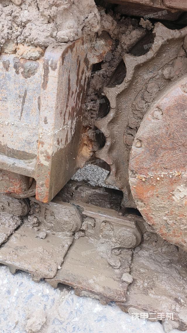 单侧履带整体（整机外观）