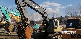 抚顺市出售 沃尔沃 EC240B 挖掘机