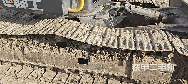 单侧履带整体（整机外观）