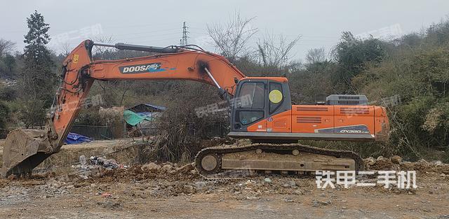 斗山DX380LC-9C挖掘机