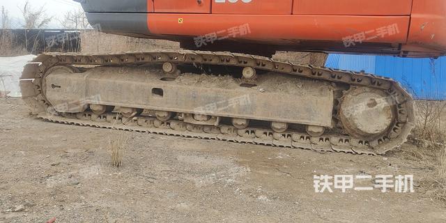 单侧履带整体（整机外观）