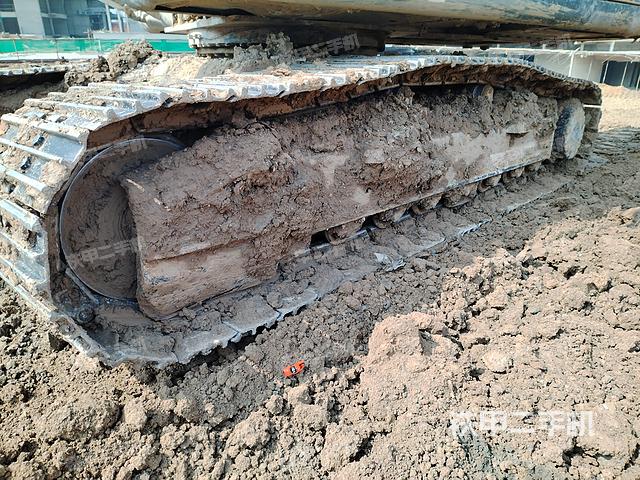 单侧履带整体（整机外观）