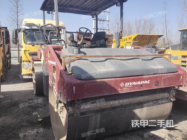 戴纳派克CC6200压路机