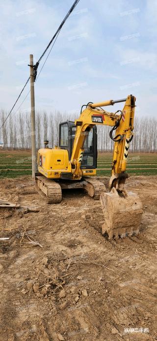 河北-邢台市二手雷沃重工FR60E挖掘机实拍照片