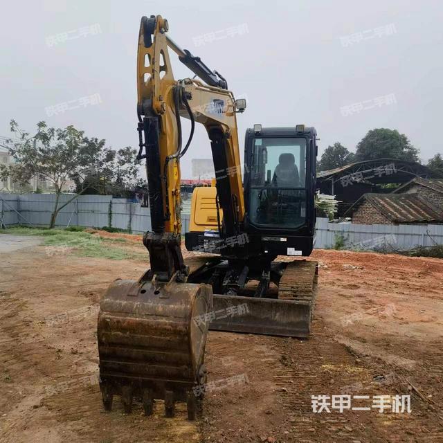 单侧履带整体（整机外观）